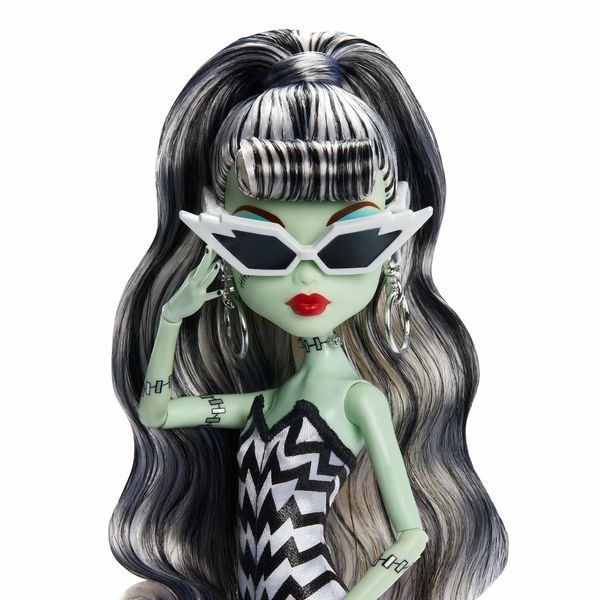 Лялька Monster High Френкі Штейн в образі Барбі &mdash; Frankie Stein x Barbie Skullector (JHK28) JHK28 фото
