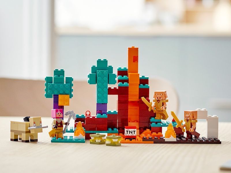 Конструктор LEGO Minecraft 21168 Химерний ліс 21168 фото