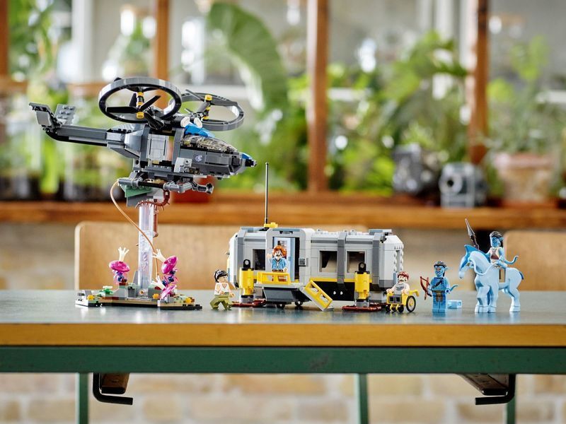 Конструктор LEGO Avatar 75573 Плавучі гори: Табір 26 та вертоліт SA-2 Samson 75573 фото