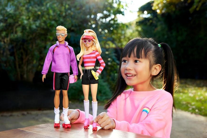 Набор кукол Барби и Кен На роликах &mdash; Barbie and Ken Fashionistas (HXK90) HXK90 фото