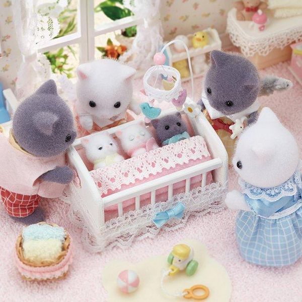 Sylvanian Families Сім'я Перських котів Calico Critters CC1865 CC1865 фото