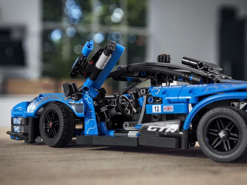 Конструктор LEGO Technic 42123 McLaren Senna GTR 42123 фото