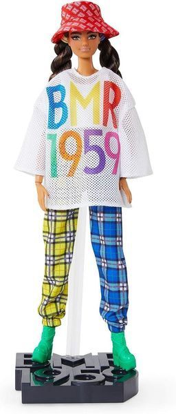 Лялька Barbie BMR1959 у картатих штанах та футболці оверсайз у сіточку (GNC48) GNC48 фото