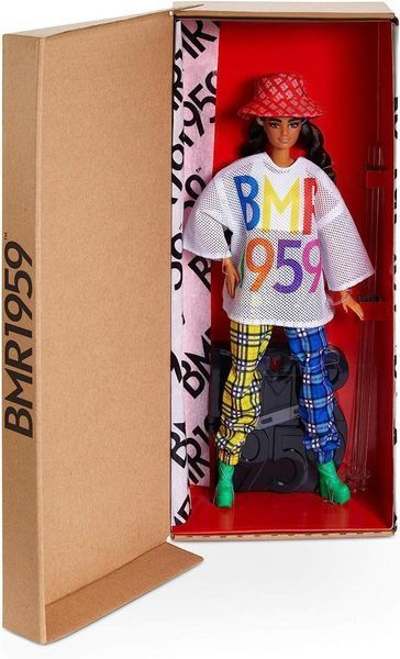 Лялька Barbie BMR1959 у картатих штанах та футболці оверсайз у сіточку (GNC48) GNC48 фото