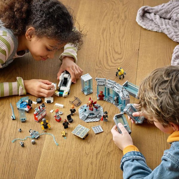 Конструктор LEGO Marvel 76216 Арсенал Железного человека 76216 фото