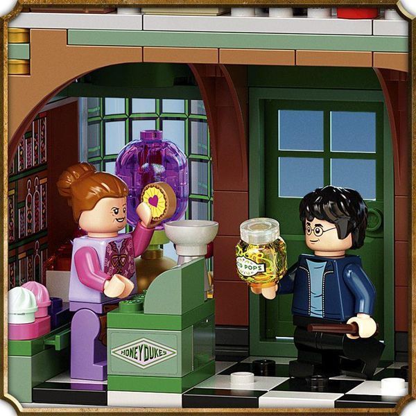 Конструктор LEGO Harry Potter 76388 Візит у село Гоґсмід 76388 фото