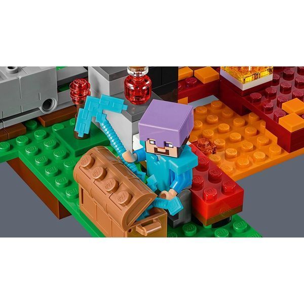 Конструктор LEGO Minecraft 21143 Портал у Підземелля 21143 фото