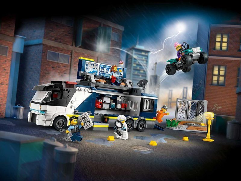 Конструктор LEGO City 60418 Полицейский грузовик с криминалистической лабораторией 60418 фото